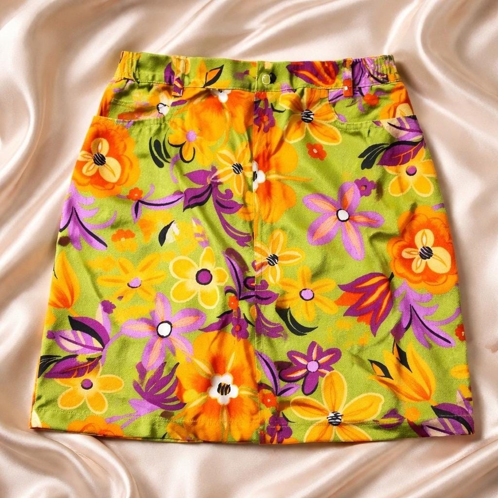 R&B Collections M Colorful Tropical Floral Denim Mini Skirt NWT *Spots- Photos